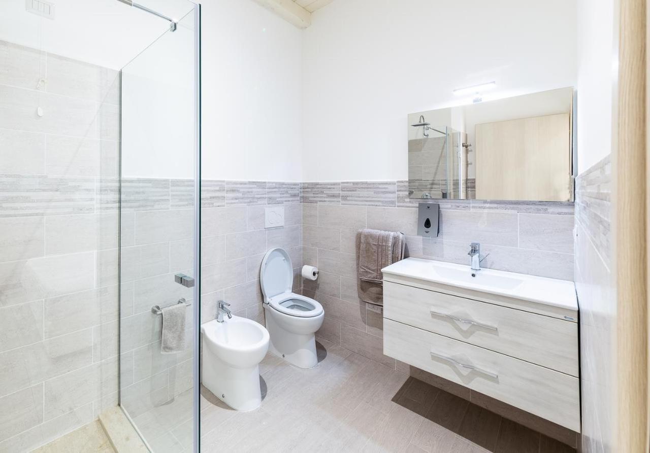 La Promenade Rooms & Suites Олбия Екстериор снимка