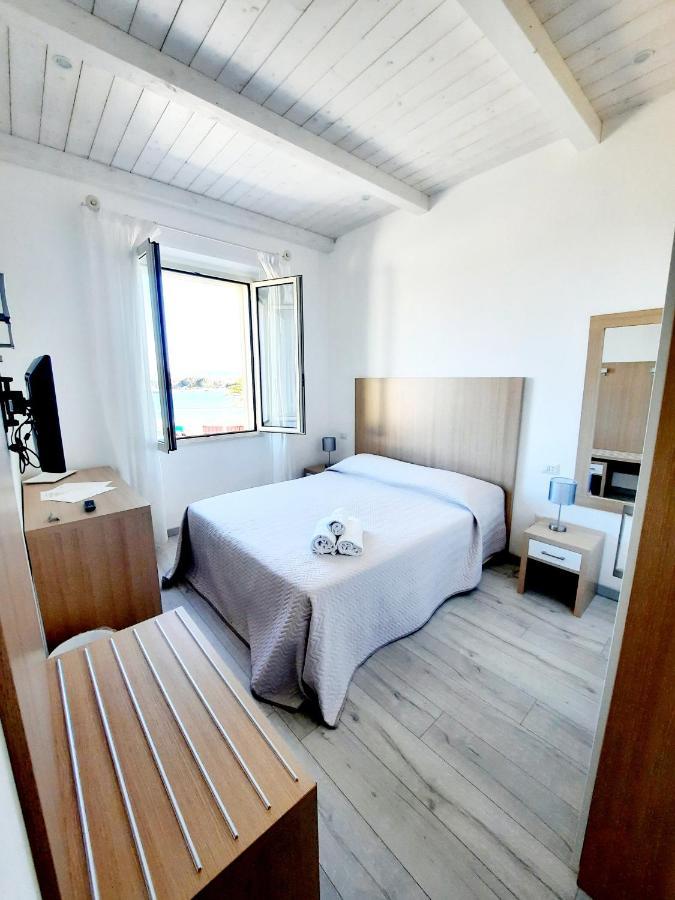 La Promenade Rooms & Suites Олбия Екстериор снимка